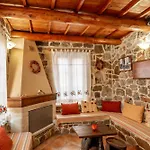 Maria's Serene Countryside Retreat *